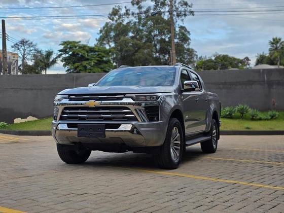 CHEVROLET S10 2.8 16V TURBO DIESEL HIGH COUNTRY CD 4X4 AUTOMÁTICO